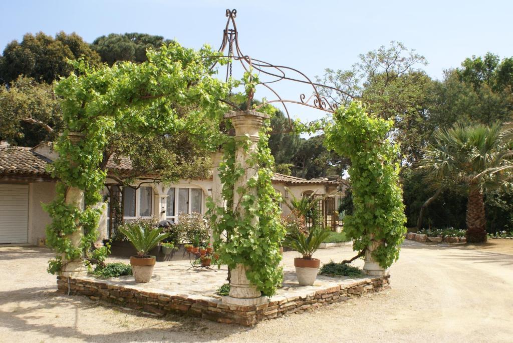 Jardins D'Antalya Bed & Breakfast กรีโมด์ ภายนอก รูปภาพ